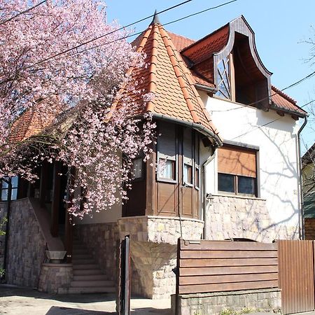 Hotel Tulipán Vendégház Miskolc Habitación foto